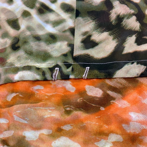 J Valdi Cheetah Top Animal Print Mustard Yellow Pink Butterfly Sleeves V… - Picture 5 of 10